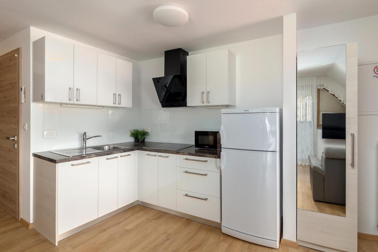 Vila Vita Apartments Kranjska Gora Exteriör bild